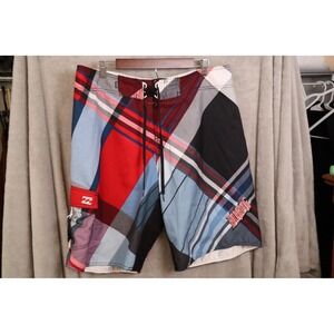 Billabong Men's Plaid Board Shorts Size 38 Swim Trunks Red Black Blue